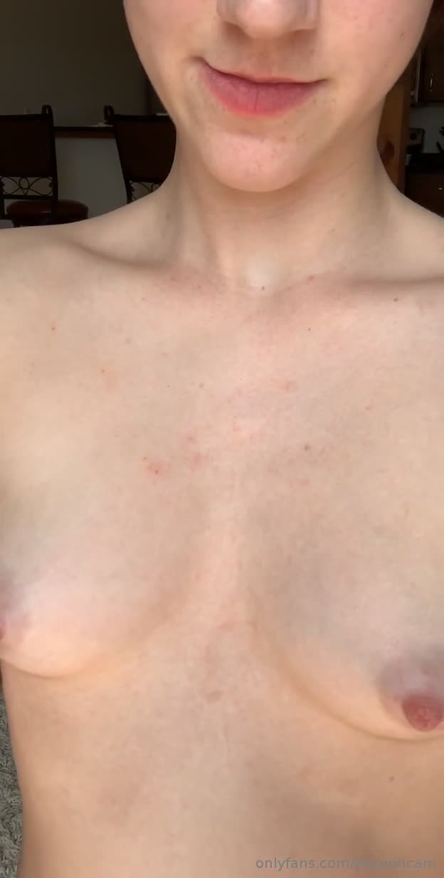 Video 631689 from Alice White / AliceOnCam