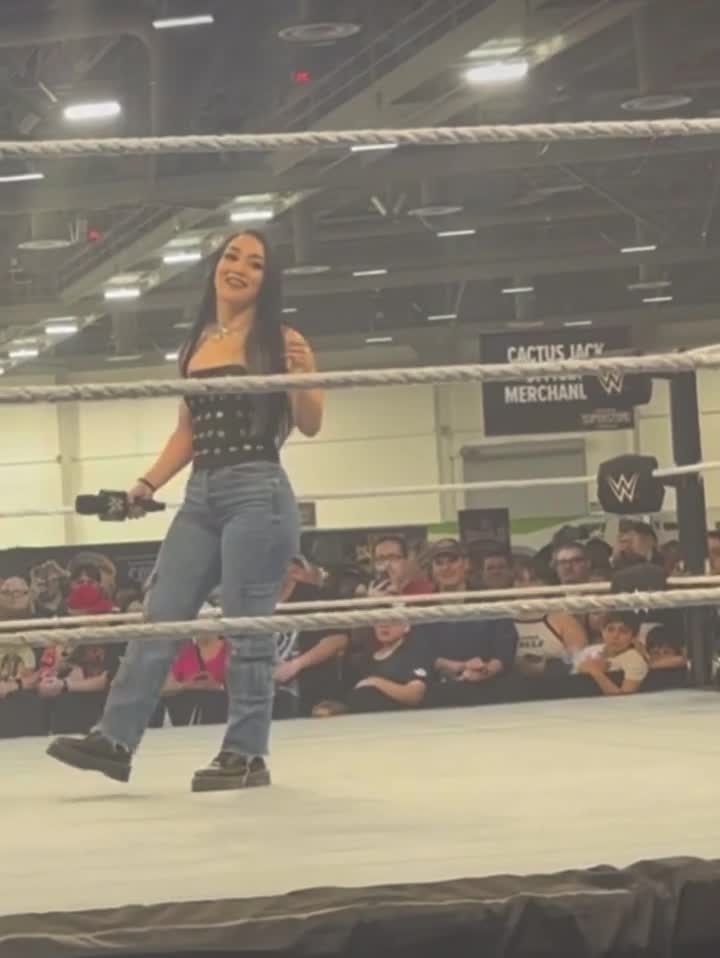 Video 638543 from Roxanne Perez/Rok-C - WWE NXT