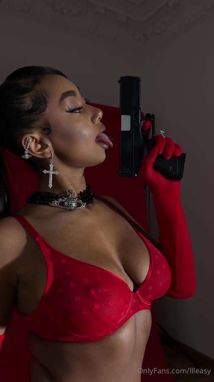 Video 639814 from llleasy/elizabeth anorue