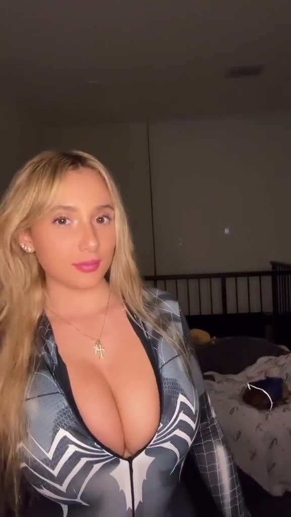 Video 642049 from Gianna Conte