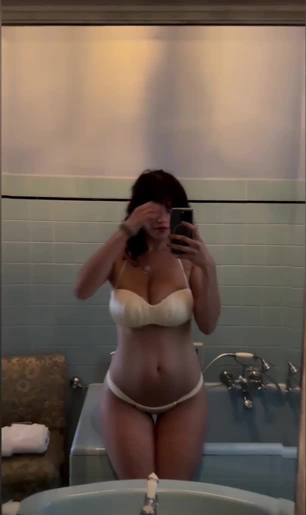 Video 642698 from SincerelyPisces