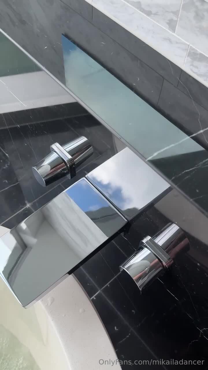 Video 642992 from mikailadancer