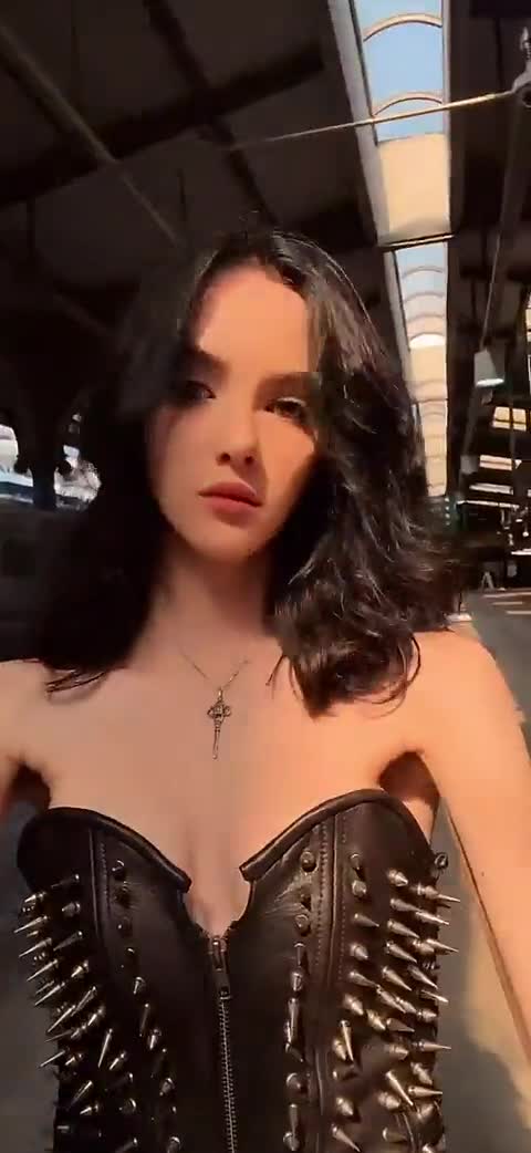 Video 643032 from Rachel Chaleff / rachelchaleff / svvvn