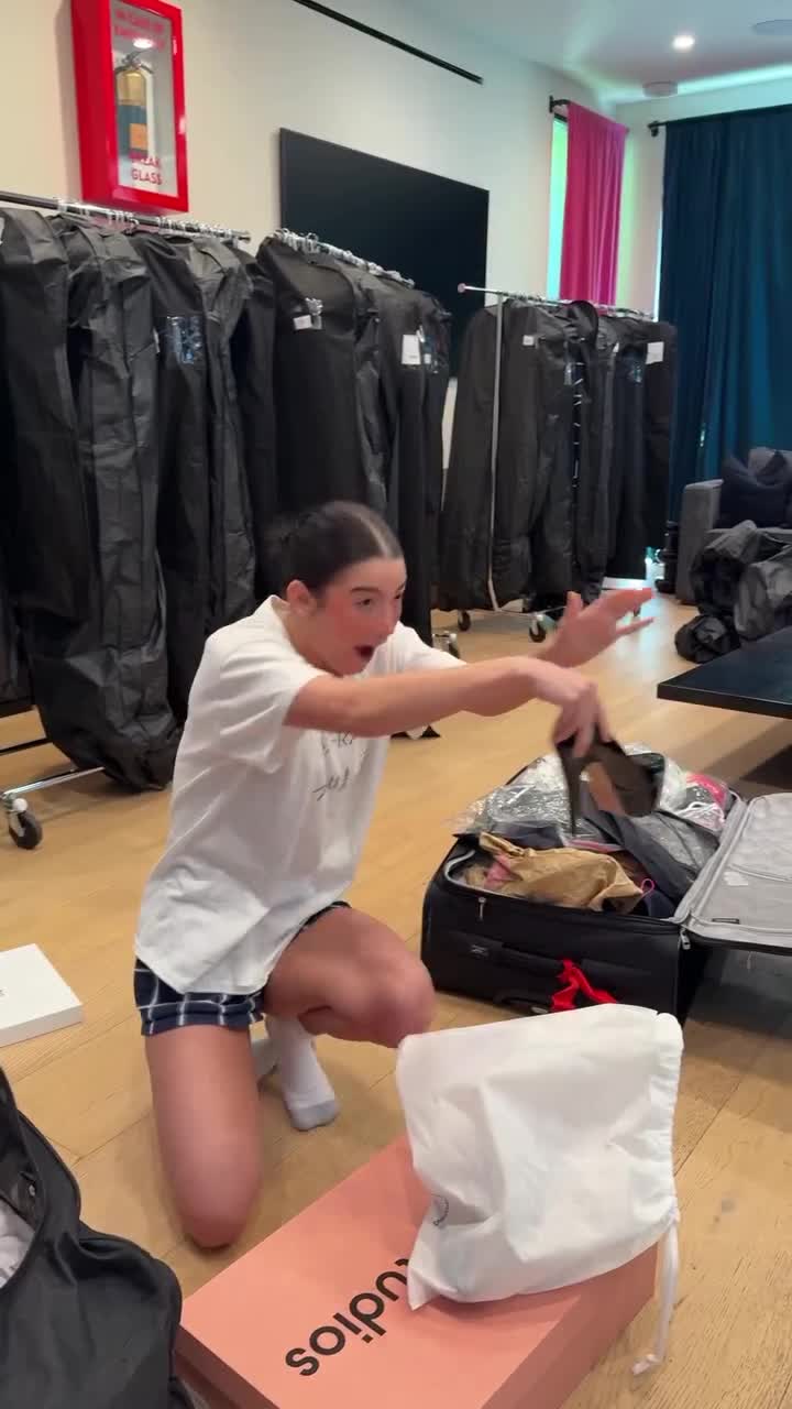 Video 271181 from Charli D&#039;Amelio / Charli Damelio