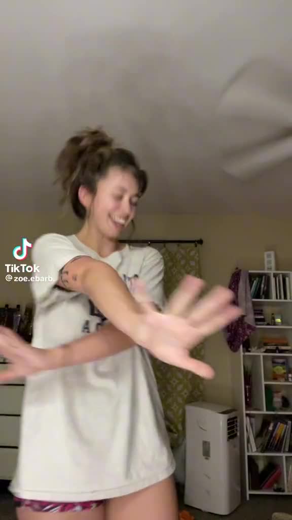 Video 645107 from zoe.ebarb