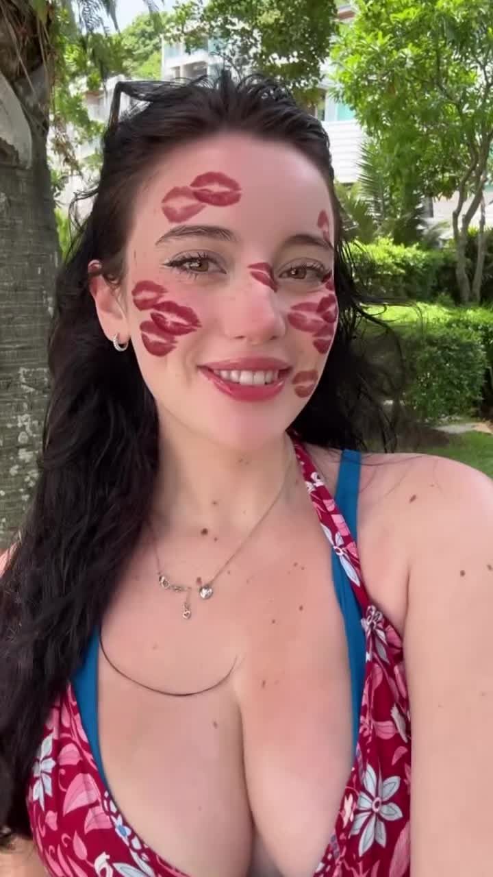 Video 645149 from Hotblockchain / Emily Cocea / cryptobaddie1