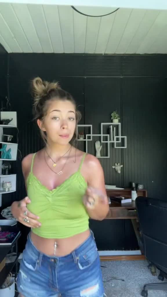 Video 645324 from zoe.ebarb