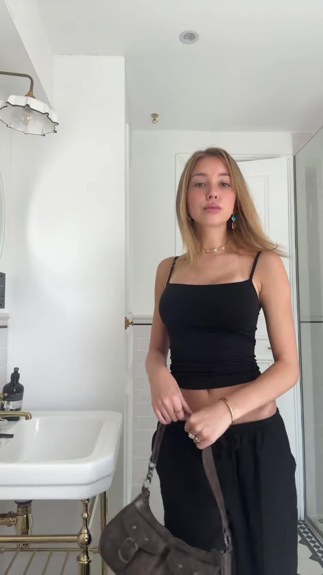 Video 645693 from Samantha Schwartz - samanthaschwarttz