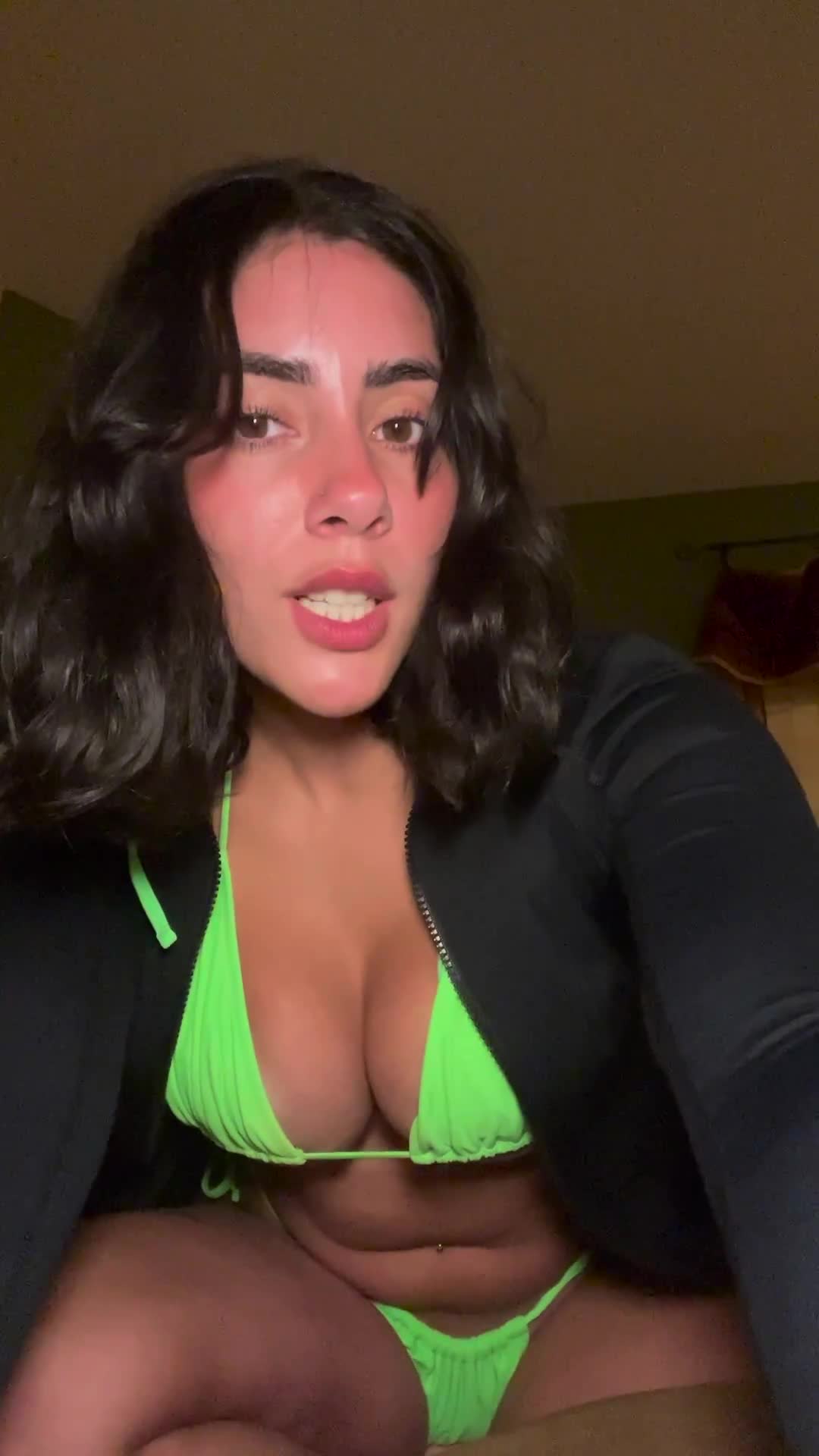 Video 646993 from Uhveenyuh / HootieJessXO / MrsHatake27