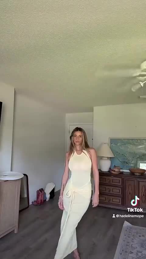 Video 647047 from hadelinemope / Maddie Hope