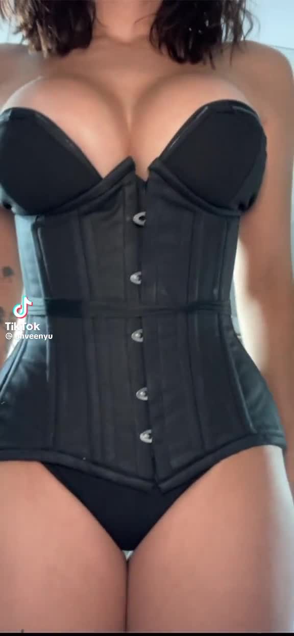 Video 647069 from Uhveenyuh / HootieJessXO / MrsHatake27