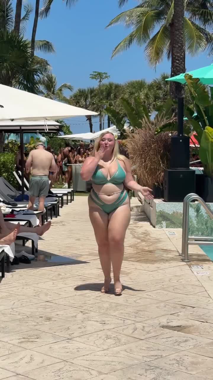 Video 650400 from Niki Peacock