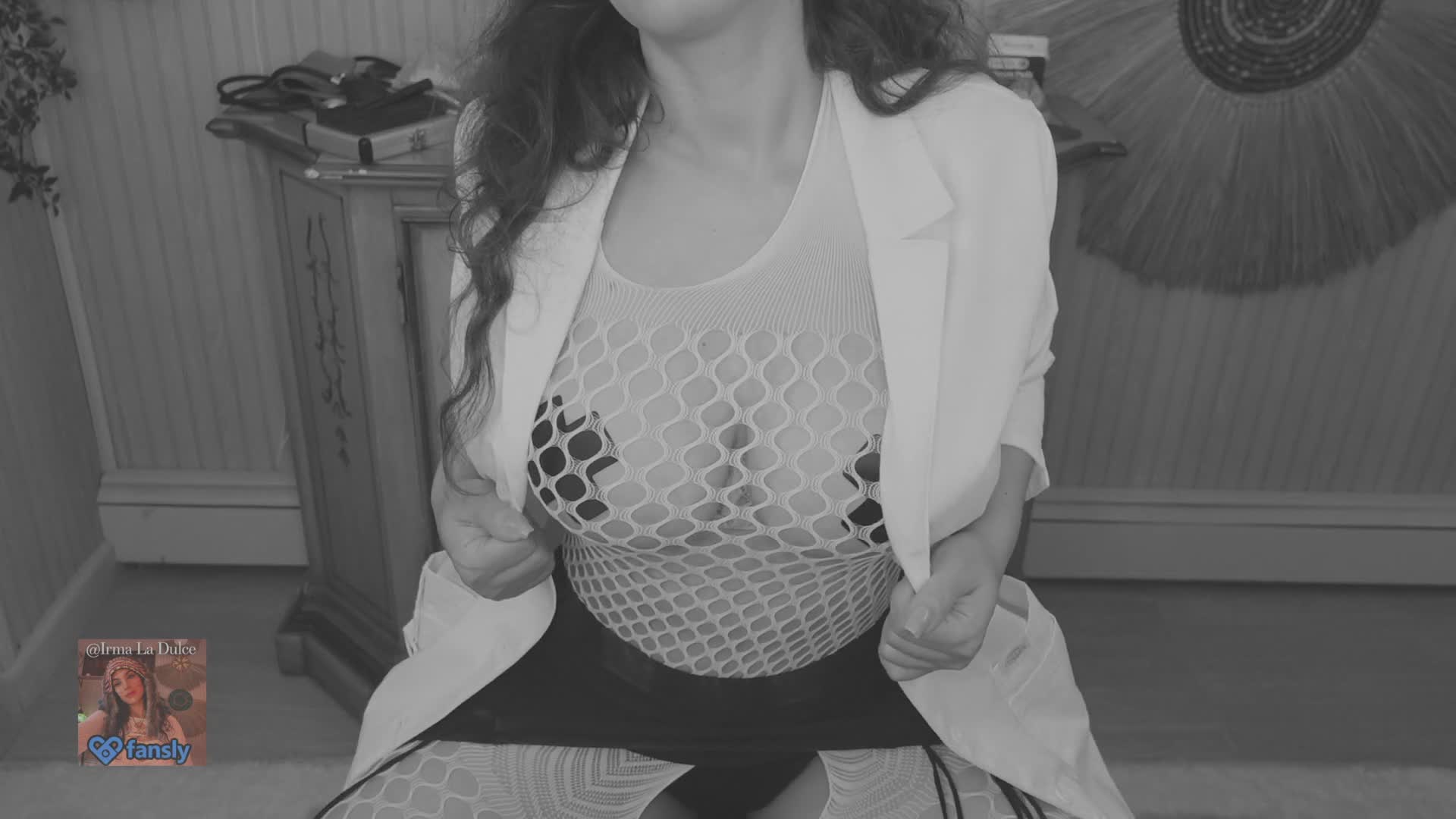 Video 650635 from Irma La Dulce ASMR