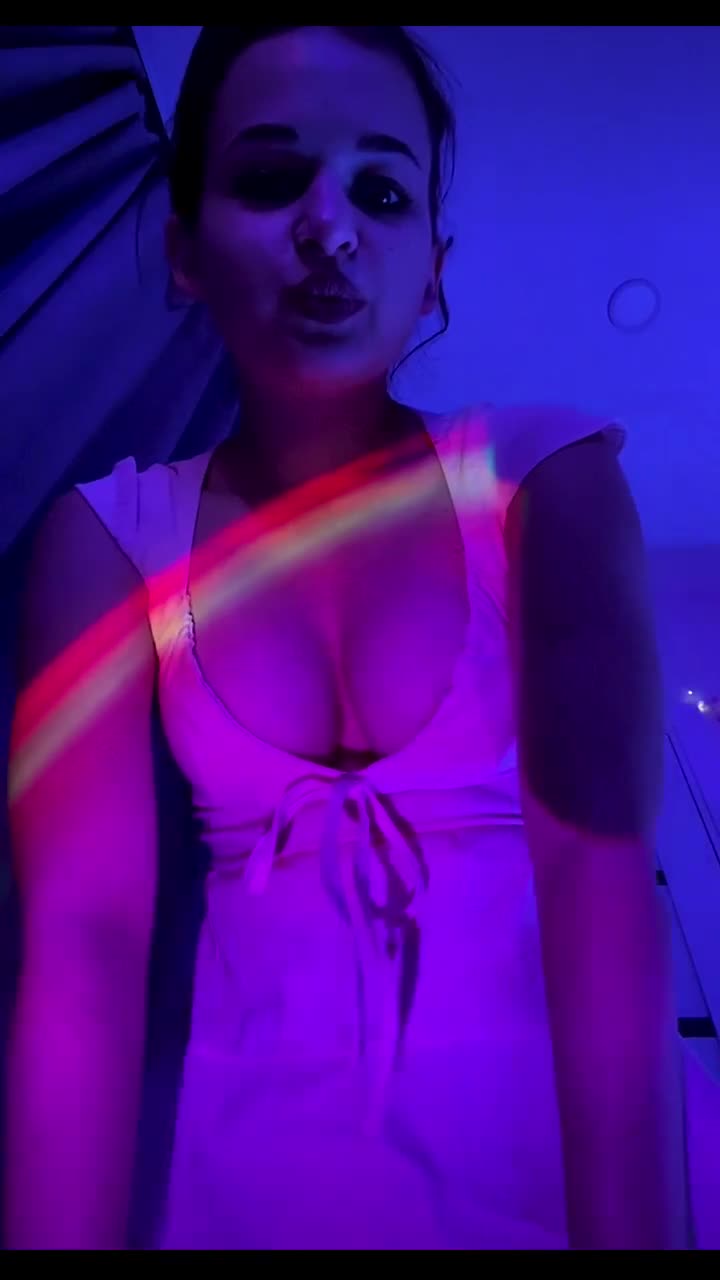 Video 650878 from Petite Olya