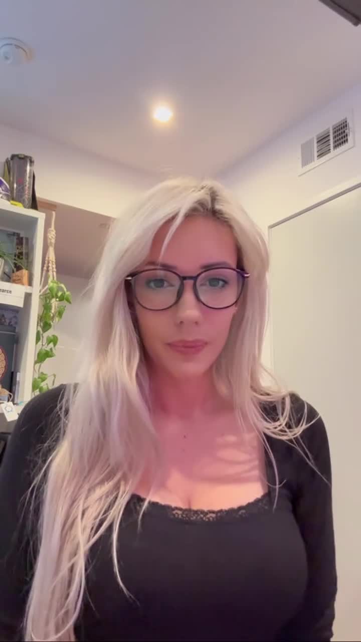 Video 651777 from Alanah Pearce - charalanahzard