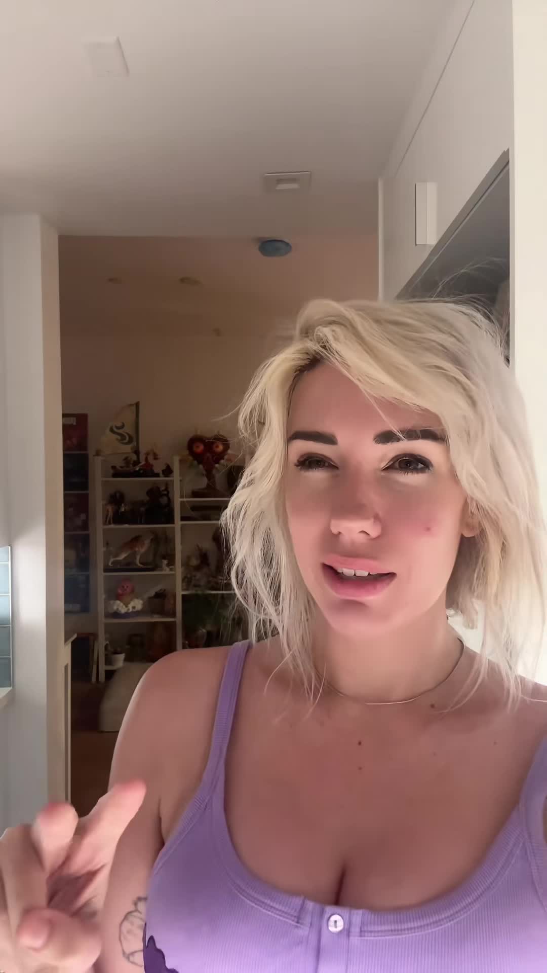 Video 653039 from Alanah Pearce - charalanahzard