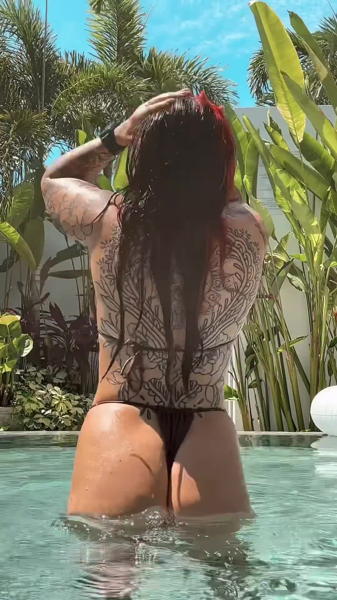 Video 301978 from Peta Lloyd / power_midget