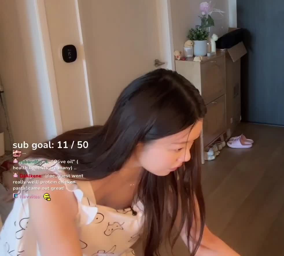 Video 655223 from Nipslips &amp; Just Chatting streamers