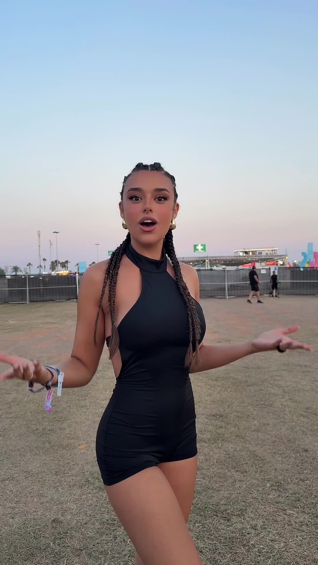 Video 656375 from Marta Diaz | martaa_diiaz