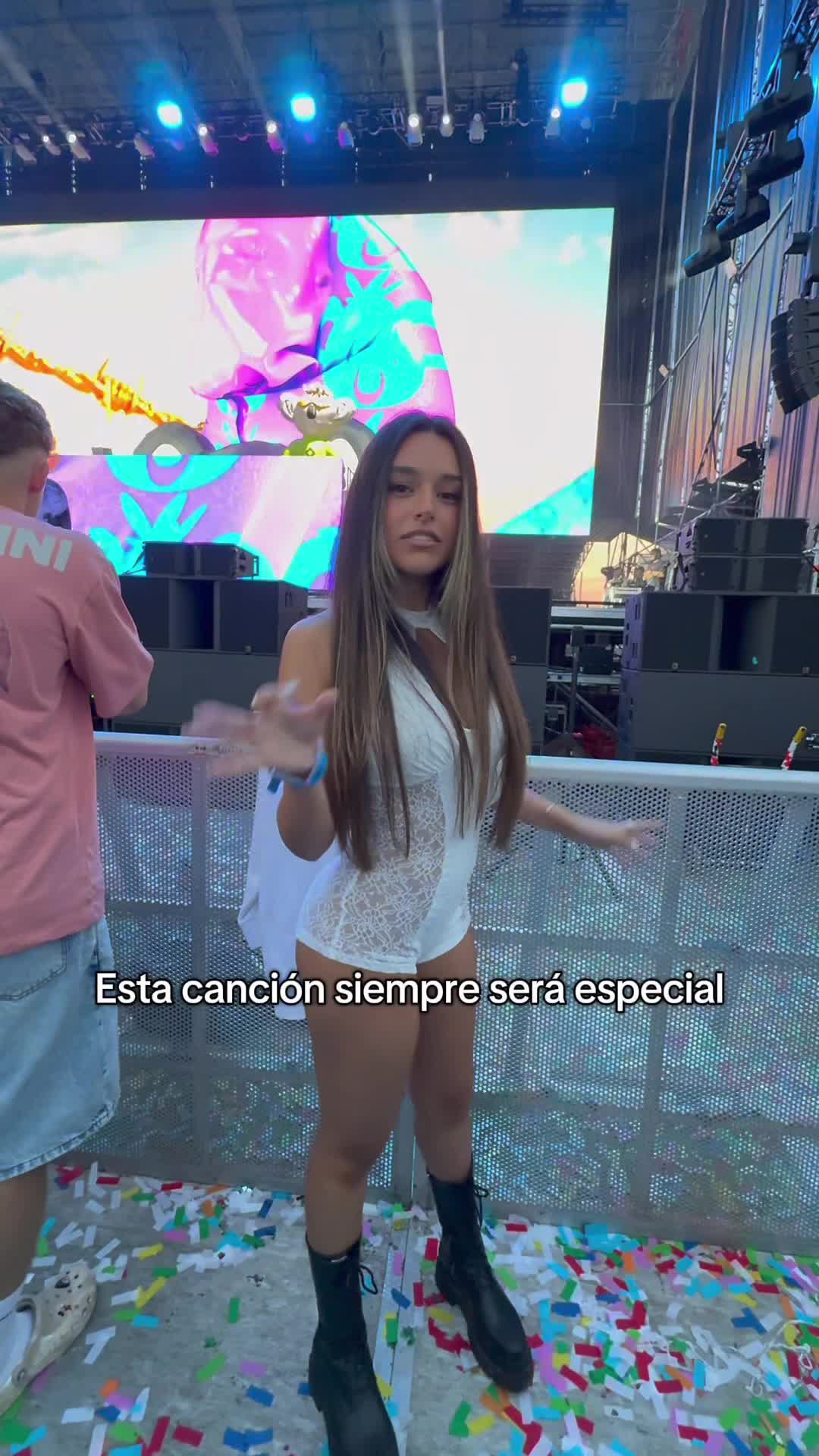 Video 656378 from Marta Diaz | martaa_diiaz