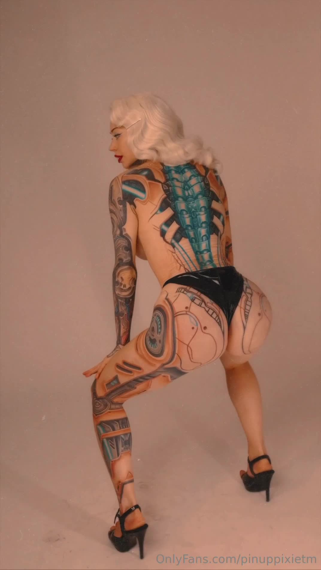 Video 656702 from PinupPixie / Cyberpunk Pixie