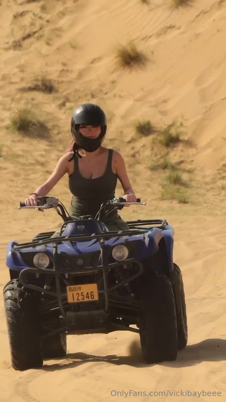 Video 656710 from Vicki Li vickibaybeee