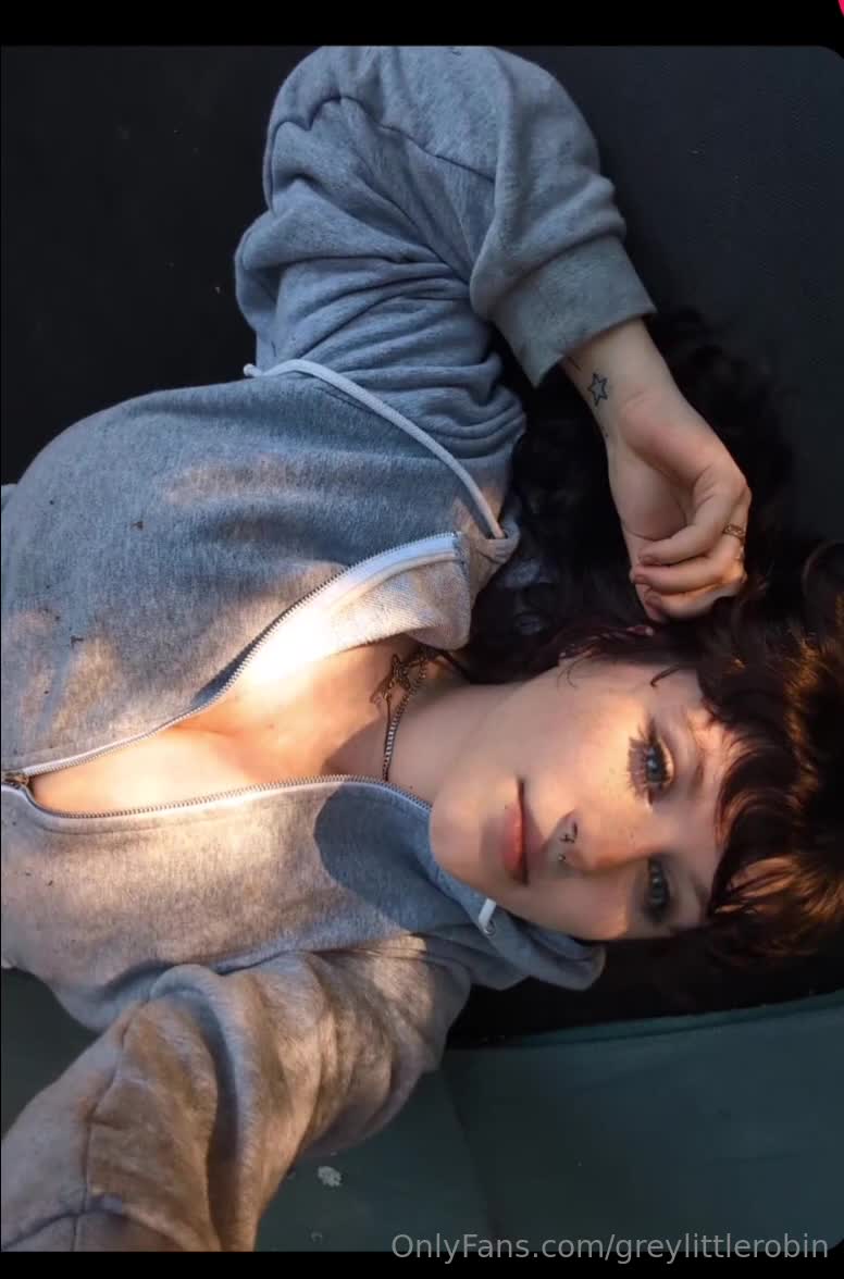 Video 657014 from mylittlerobin | Robin Grey