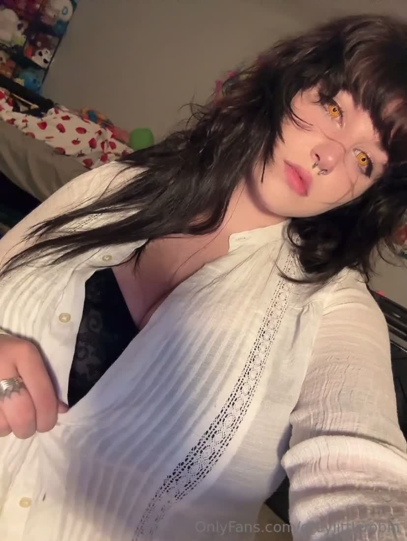 Video 657185 from mylittlerobin | Robin Grey