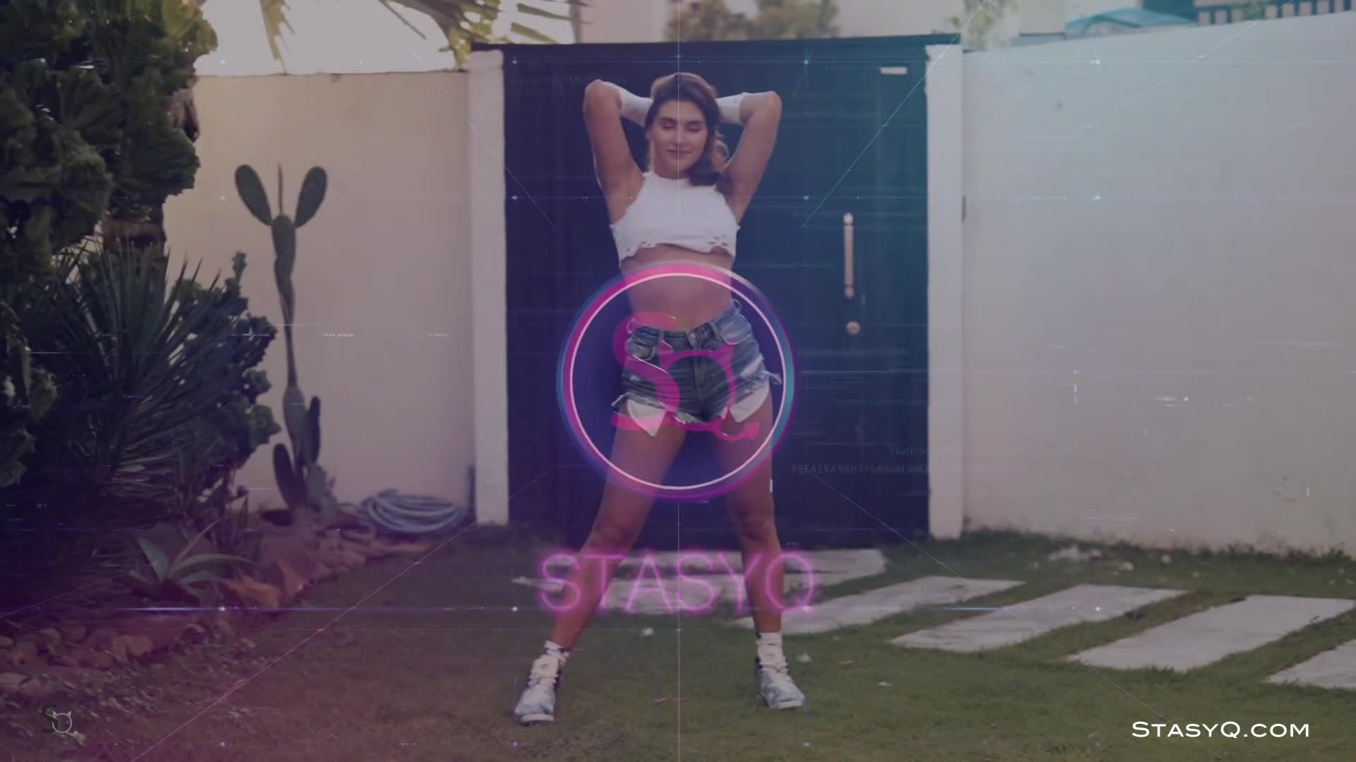 Video 660659 from bird.person / Ellie Luna