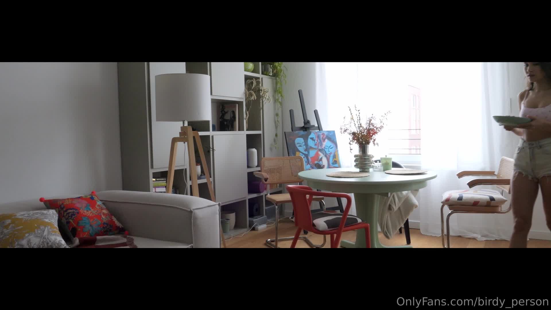 Video 660787 from bird.person / Ellie Luna