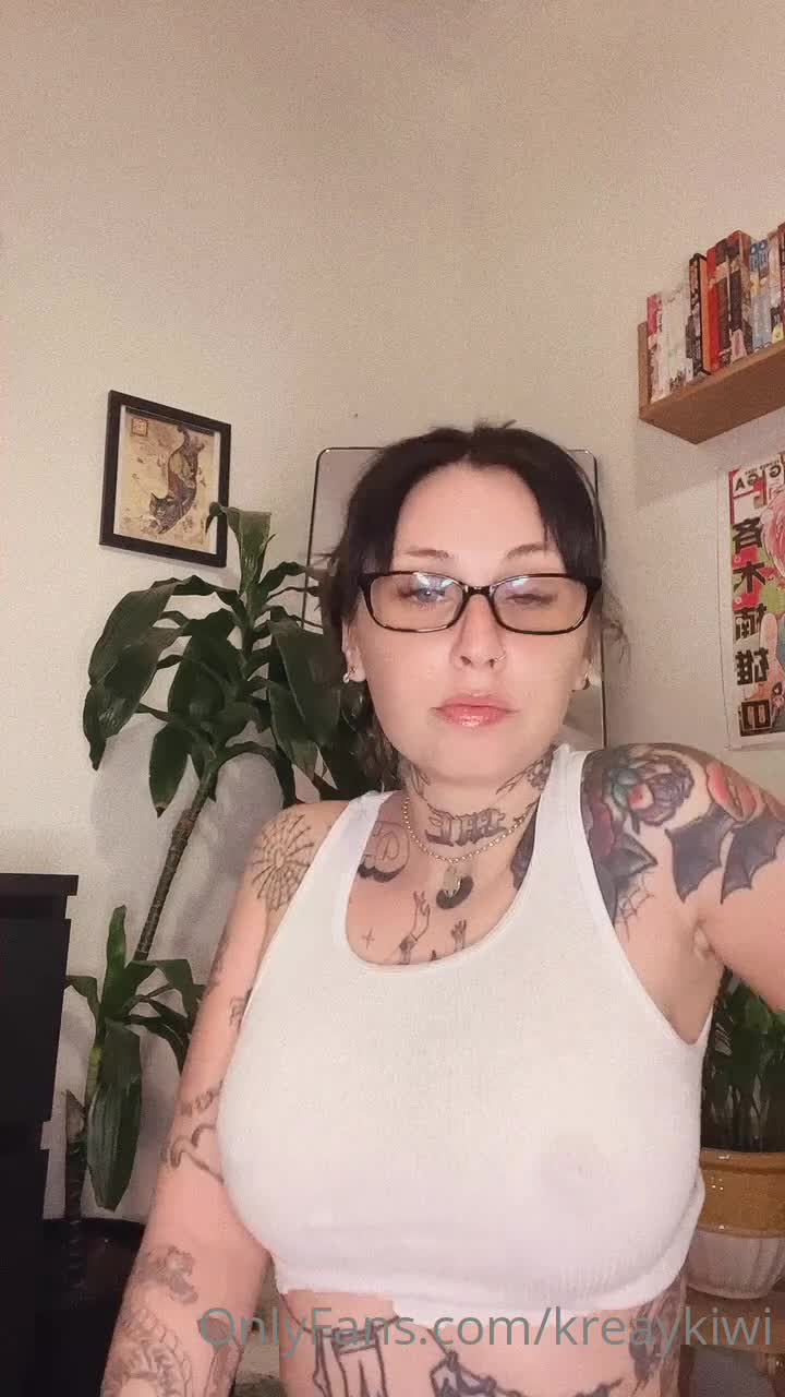 Video 681068 from Kreayshawn | Kreaykiwi