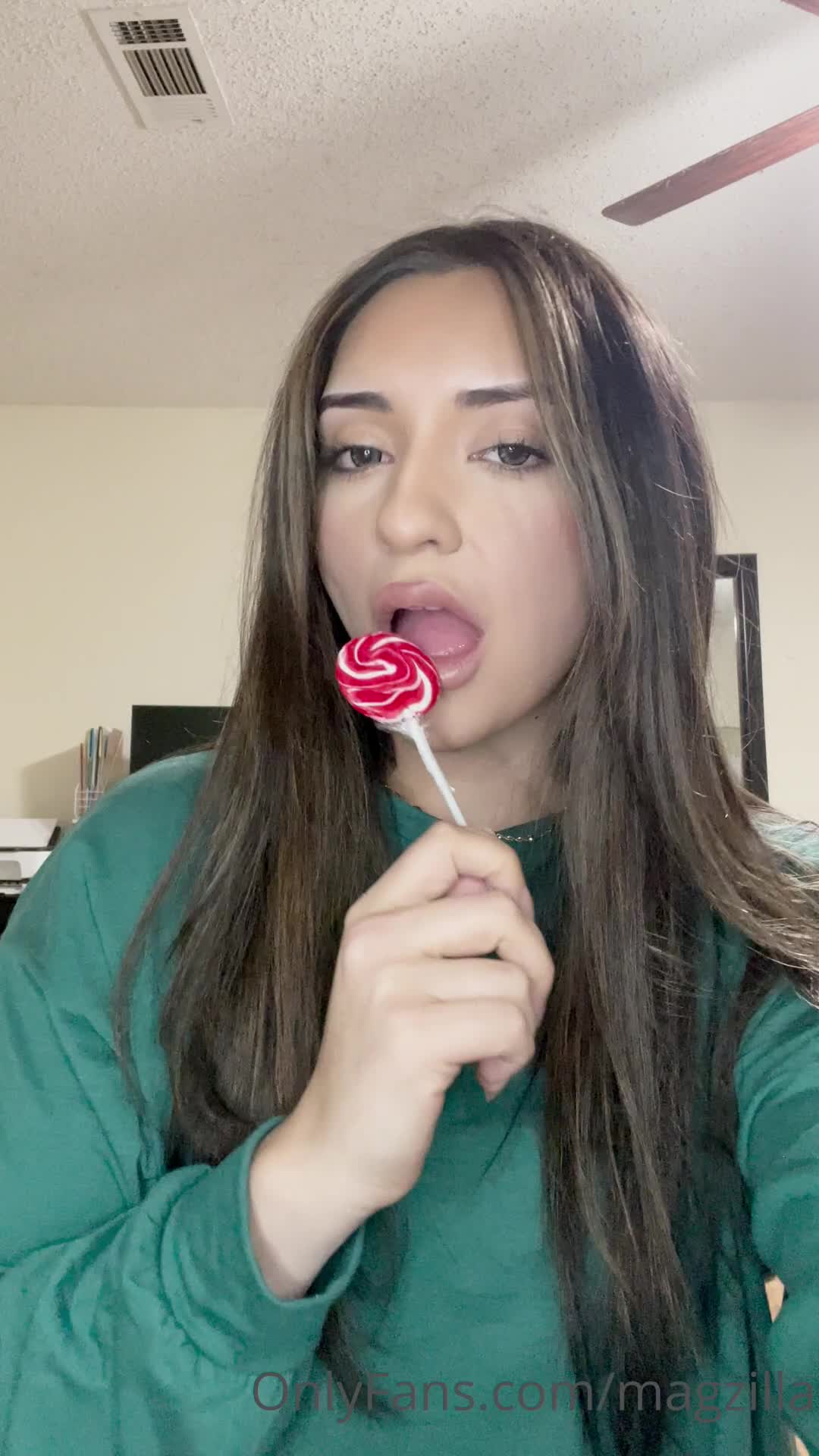 Video 682233 from Magzilla Magzillac Maggie Castillo