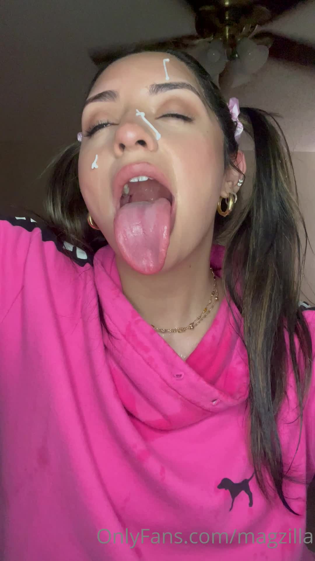 Video 682238 from Magzilla Magzillac Maggie Castillo