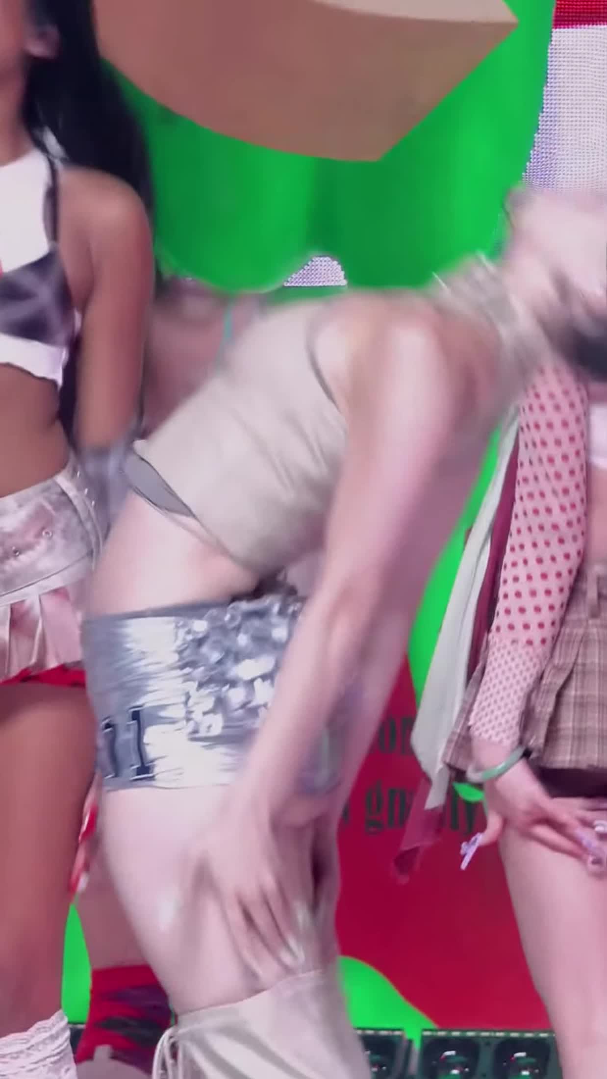 Video 682406 from Daniela Avanzini (Katseye)