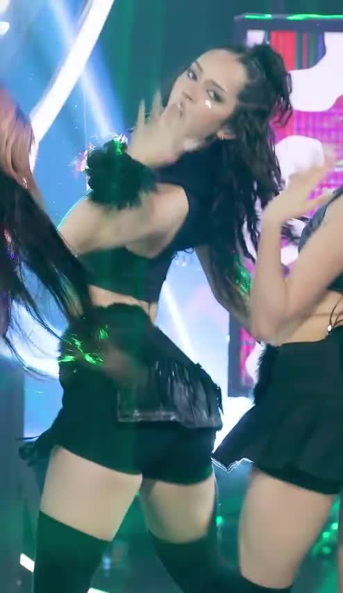 Video 682437 from Daniela Avanzini (Katseye)