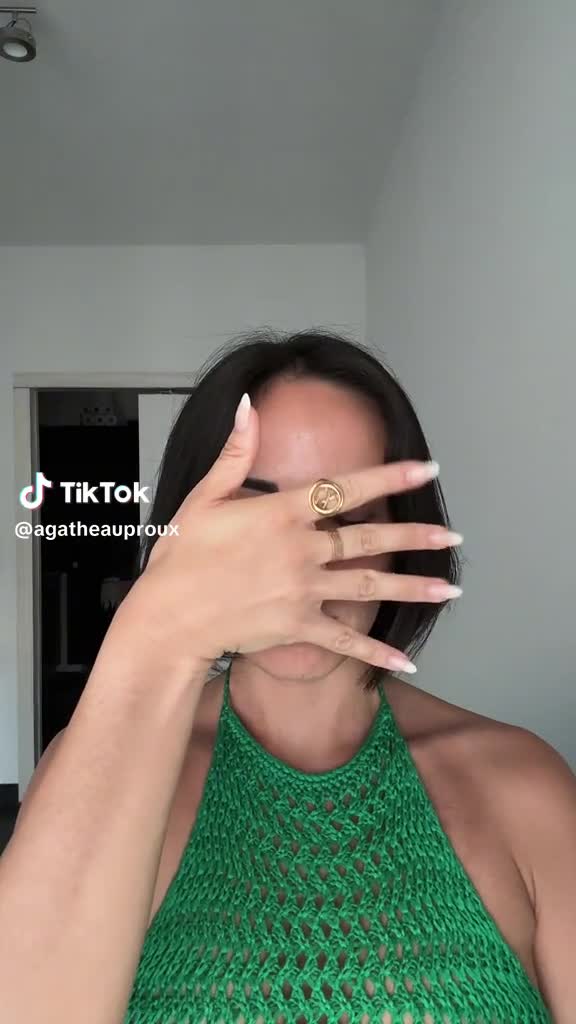 Video 683138 from Agathe Auproux