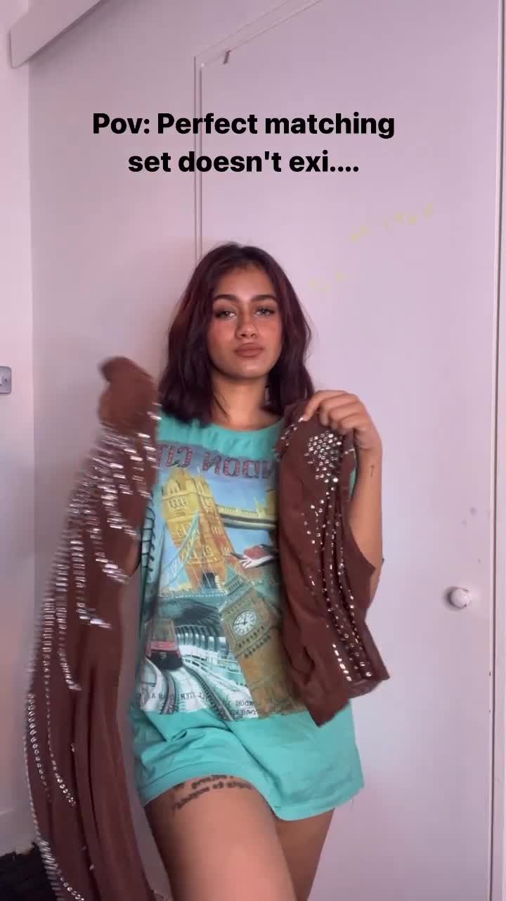 Video 683903 from senoritasara / senorita_sara._