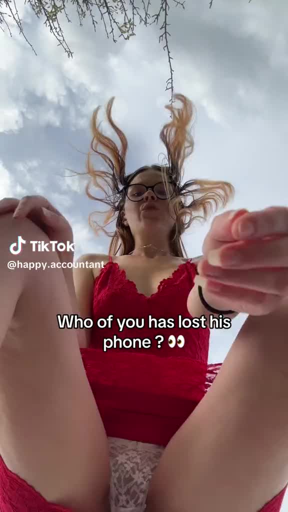 Video 684560 from Isabella / xisabellaabrown / happy.accountant