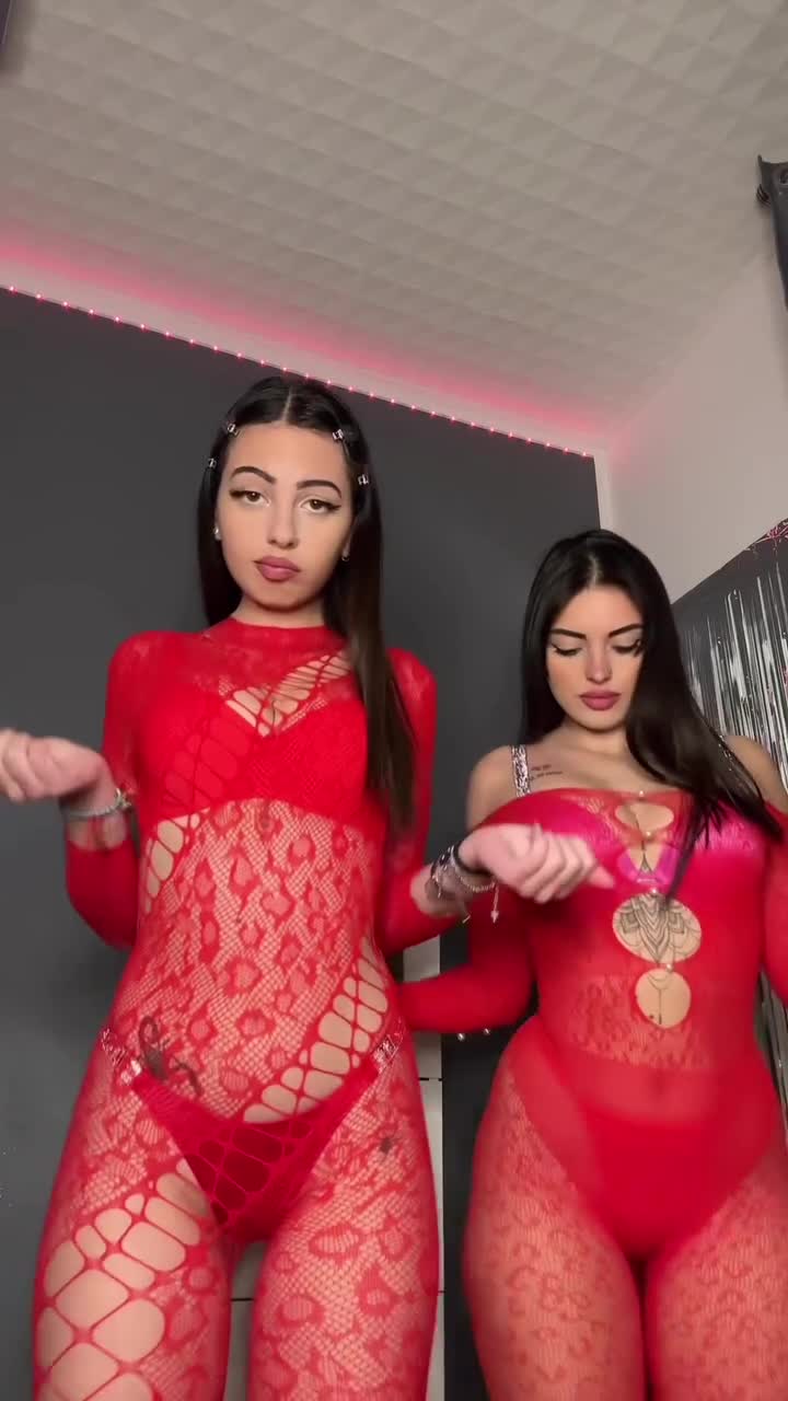 Video 685036 from Luna Bufo | _lastellapiubella_