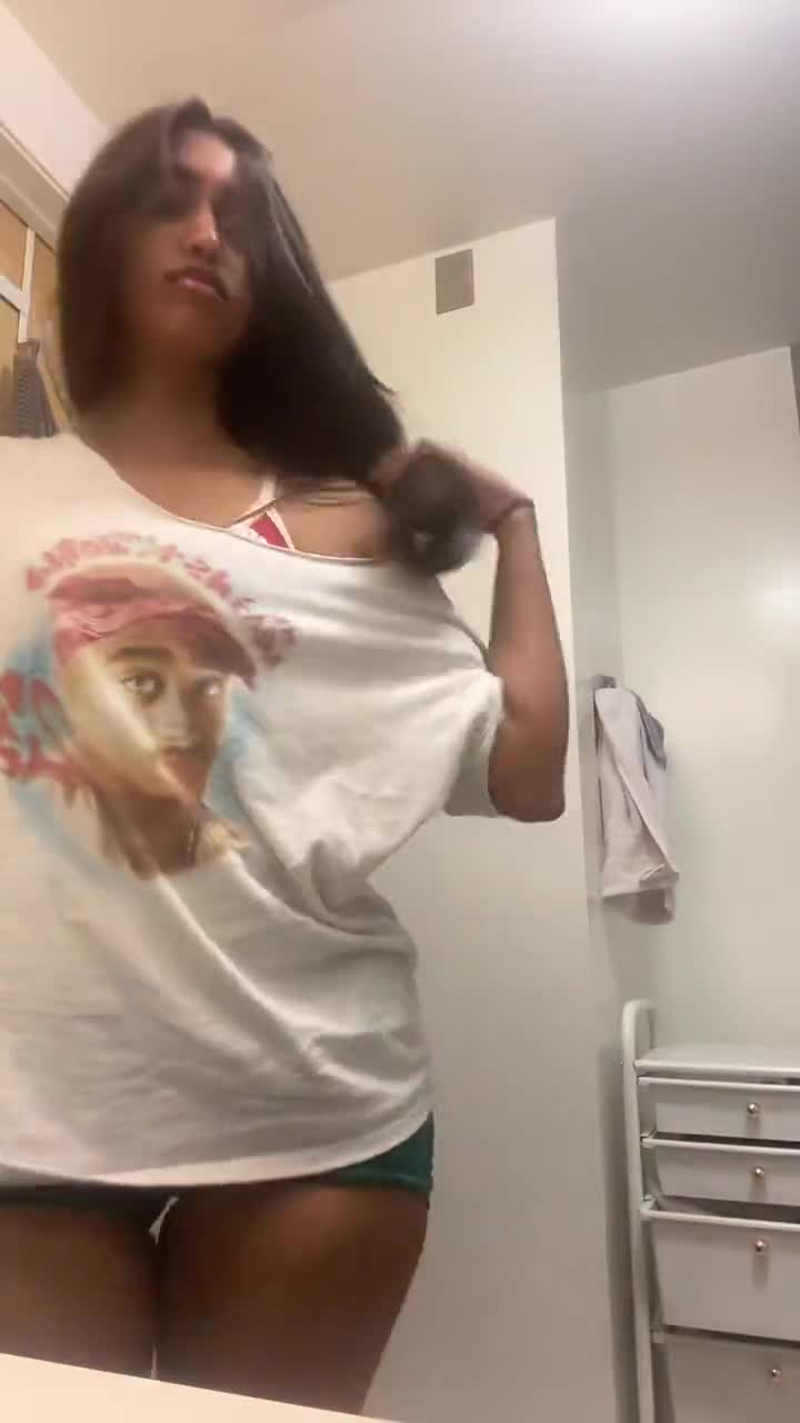 Video 685570 from ritishaaaaaaaaaa / ritisharajkumar