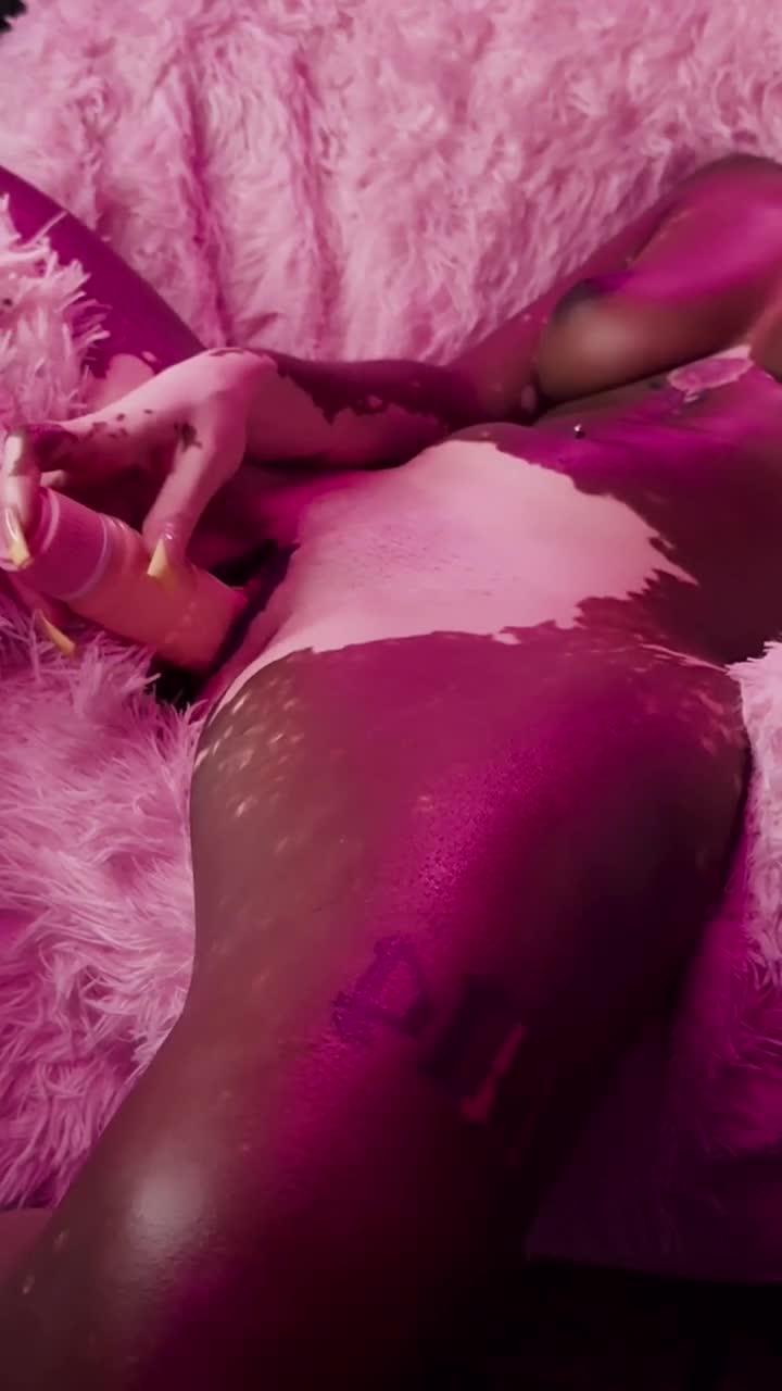 Video 685926 from Curiositeaaa/ Trayceeteaa