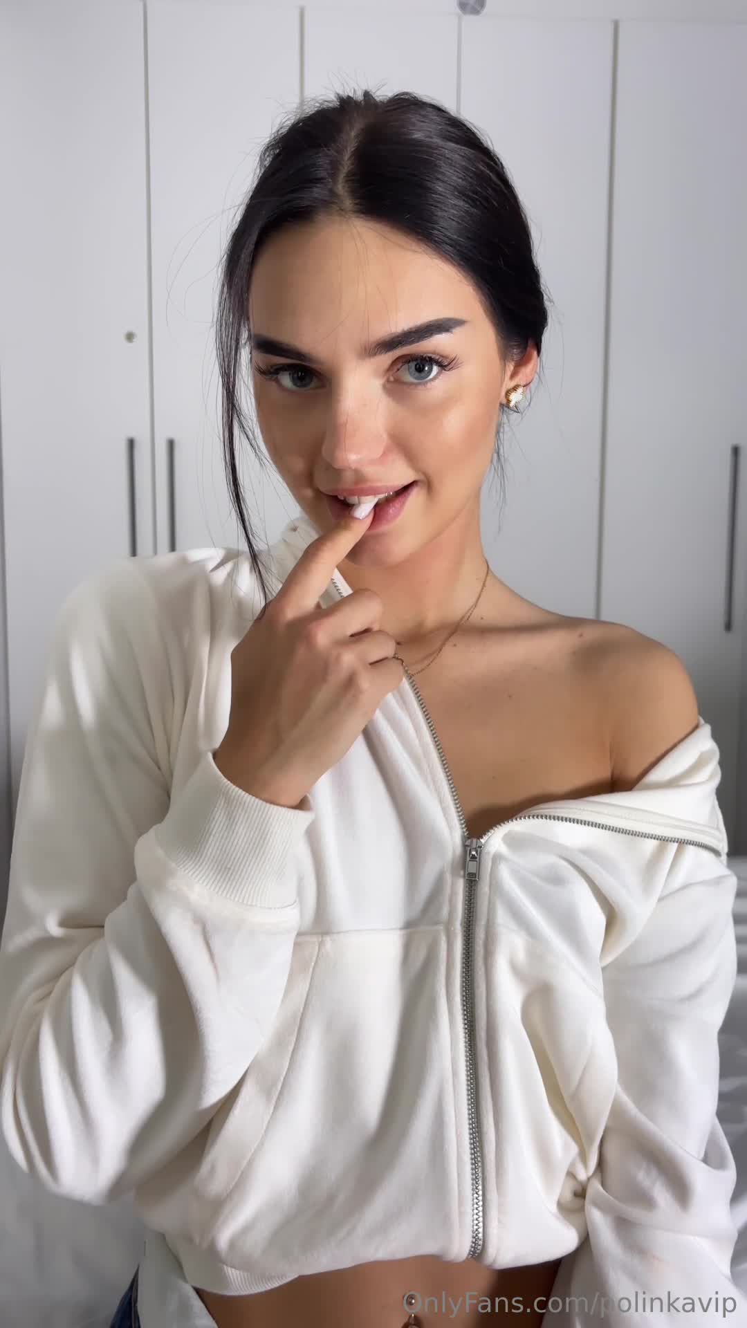 Video 686051 from polinkavip / polinaart