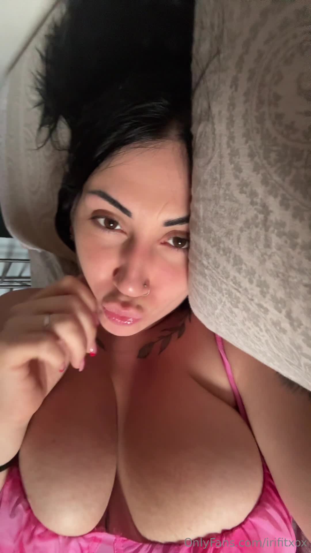 Video 686307 from Andreea Irimescu / Irifit98 / FitnessIri / fitnessiri9898