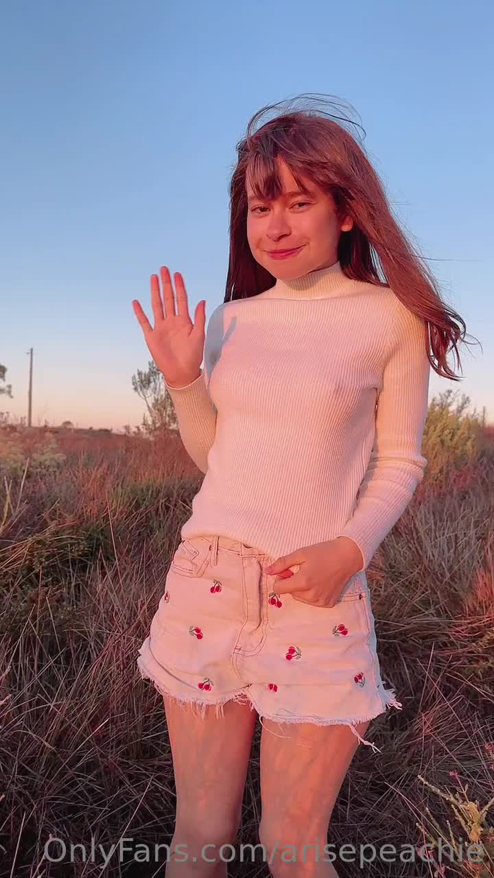 Video 688610 from Arise Peachy