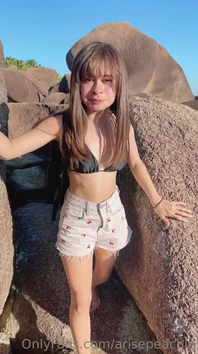 Video 688619 from Arise Peachy