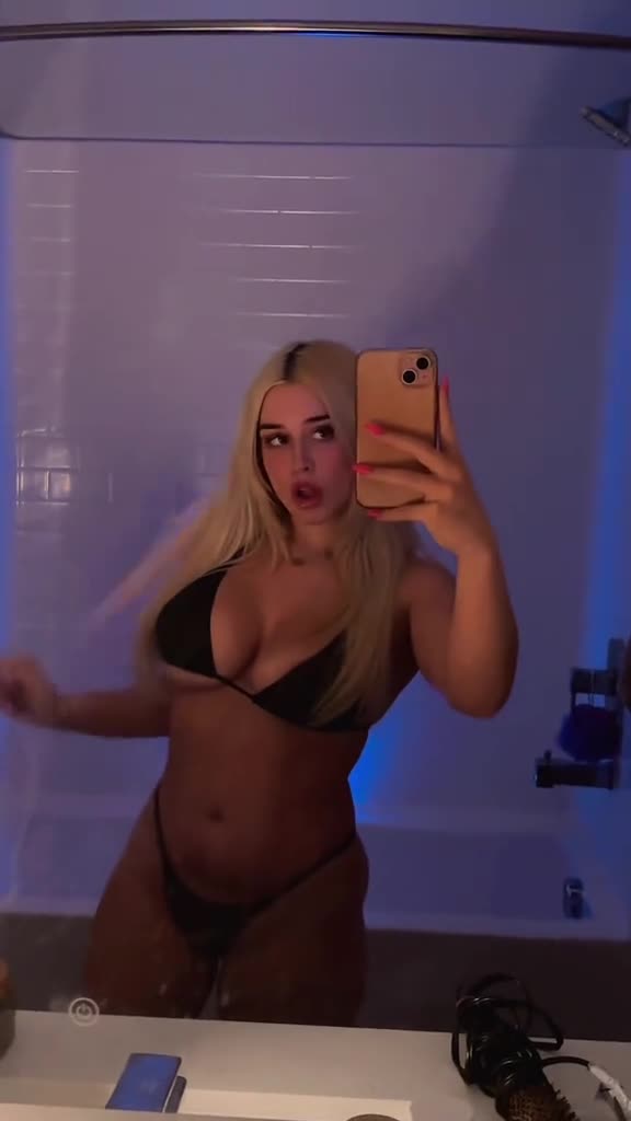 Video 689517 from alyssabronzan / chiiappa