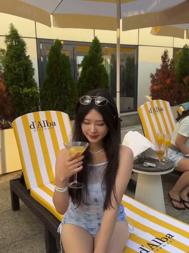 Video 689762 from Jumybear / Jooli Lee