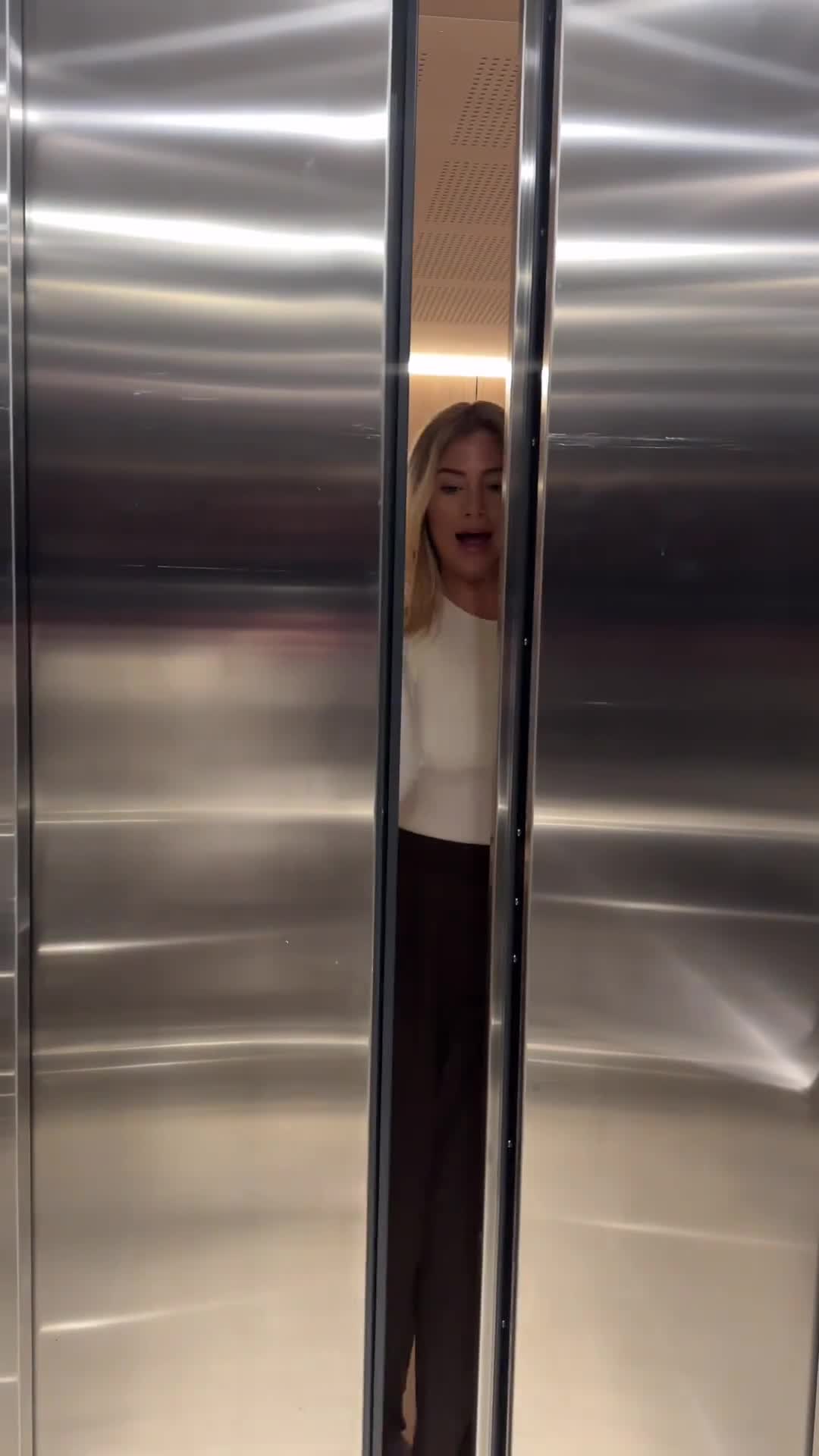 Video 689982 from Evasaccount / Evajoanna