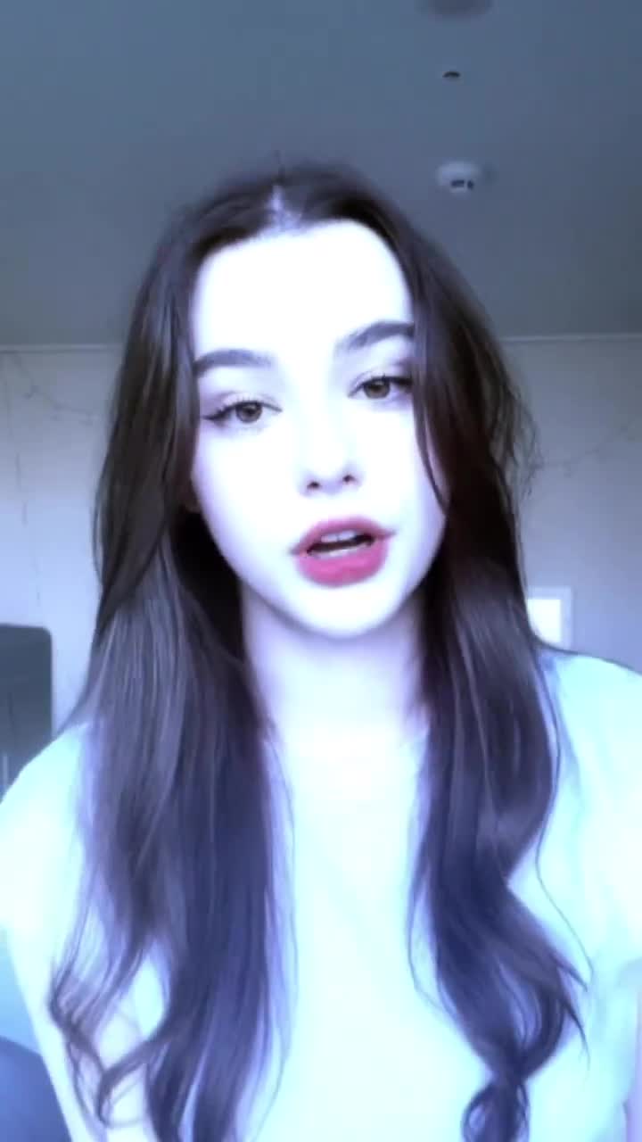 Video 693611 from Dasha Taran / taaarannn / tarankaaa