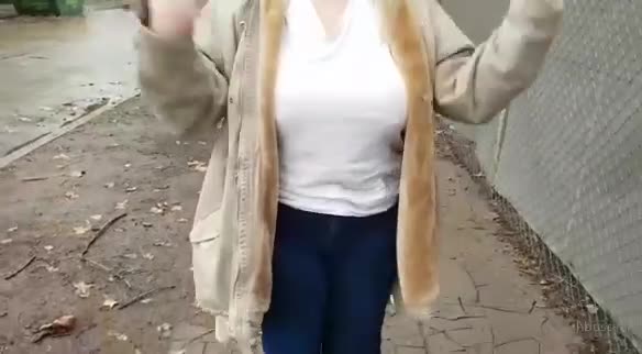 Video 693789 from Sarah Bustani - Sarahbustani